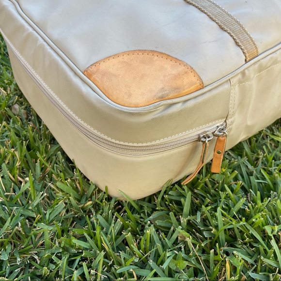 Rare John Hart Suitcase - Picture 8 of 12